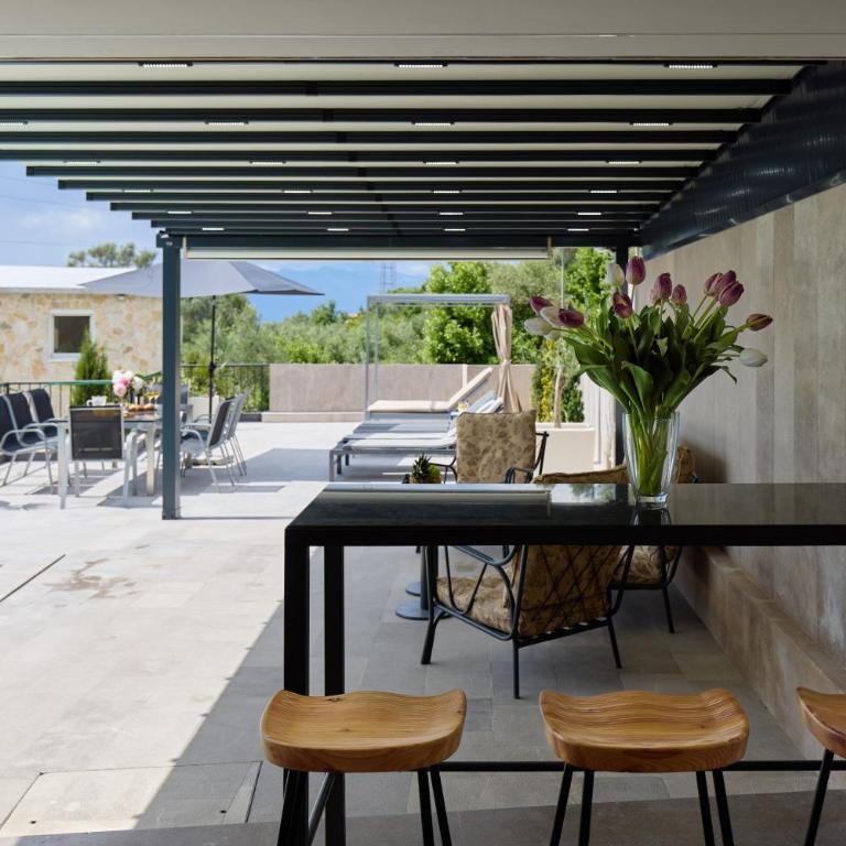 Villa Oaza with Outdoor Pool - Villa - 11