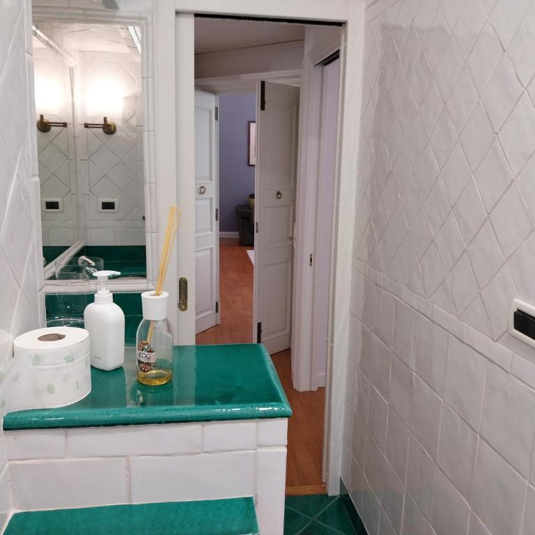 A Casa di Vittoria - Appartamento con 2 Camere da Letto e Balcone - 53