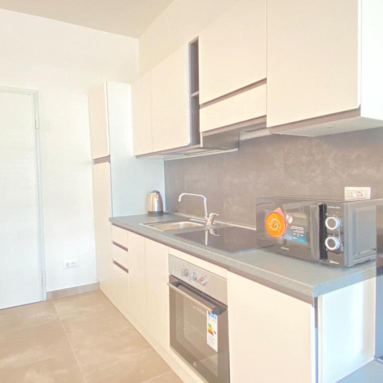 Suite Emilia 6 - One-Bedroom Apartment - 9