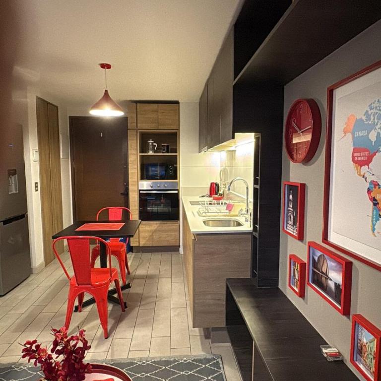 Departamento en Centro Histórico de Santiago - Apartamento de 1 Dormitorio con balcón y vistas a la ciudad - 5