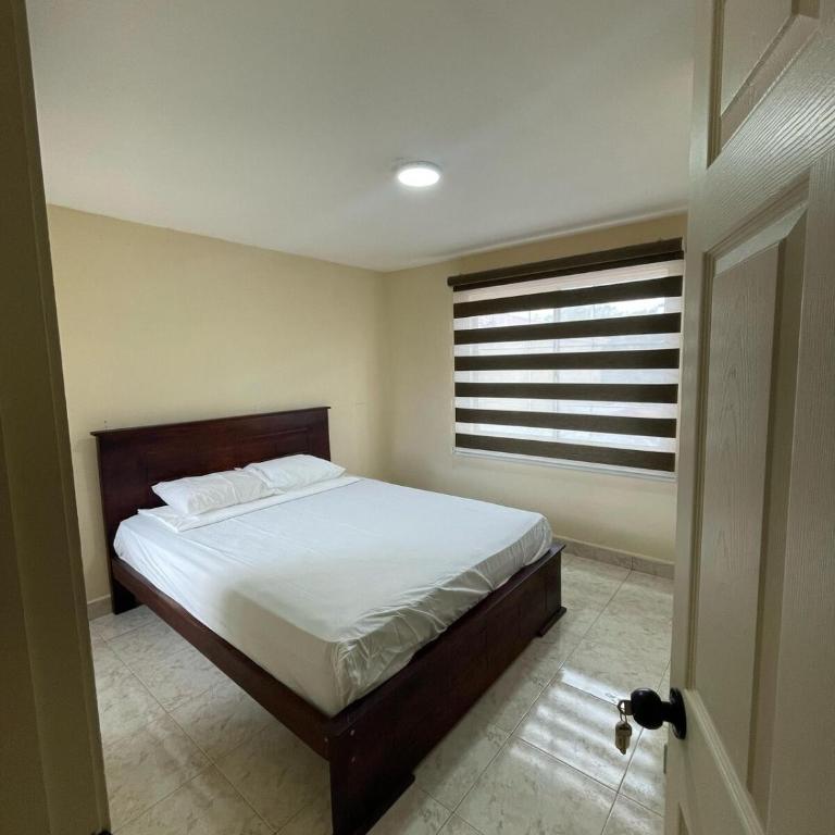 Casa en Urbanización Privada - Villa de 2 dormitorios - 15