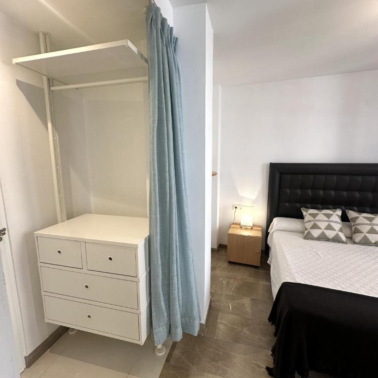Colcha Suites - Duplex Penthouse by Medina Living - Two-Bedroom Apartment with Balcony and Terrace - 9