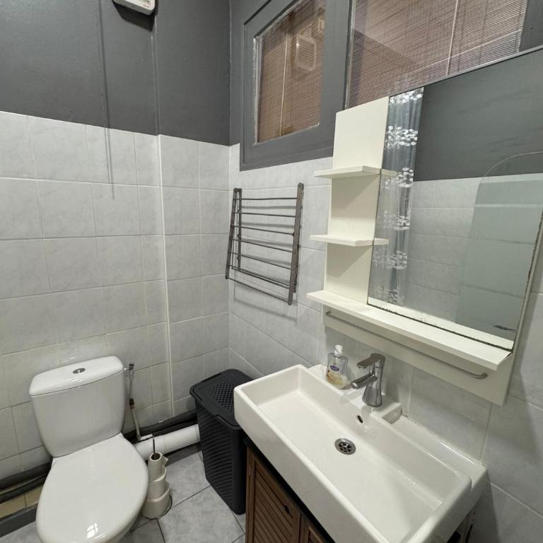Beau 2 pièces, art déco, plein centre - Appartement 1 Chambre - 19