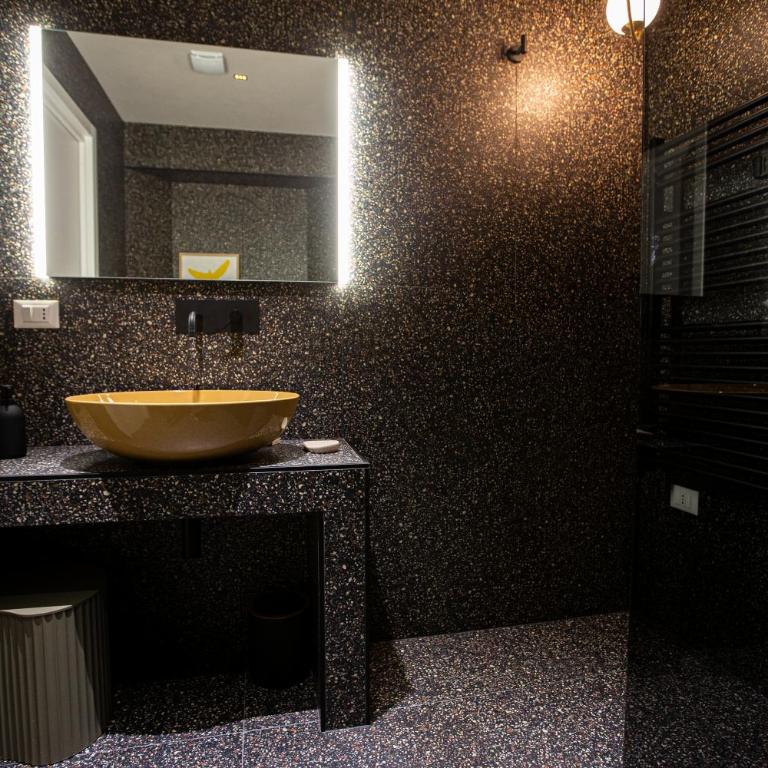 Reverse Art Hotel - Deluxe Double Room - 5