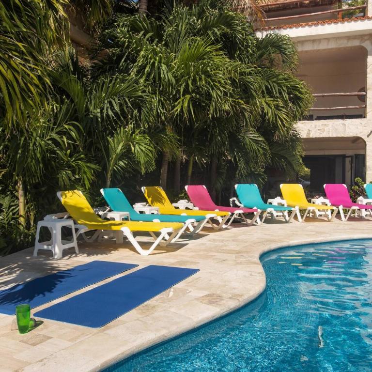Beachfront Villa & Infinity Pool: 5 or 7 Bedrooms - Casa - 2