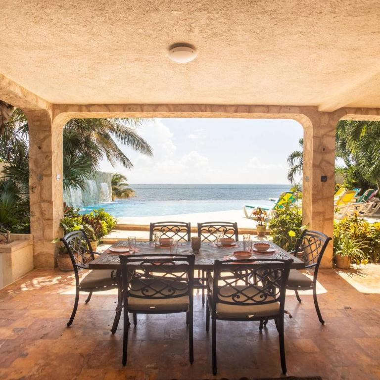 Beachfront Villa & Infinity Pool: 5 or 7 Bedrooms - Casa - 12