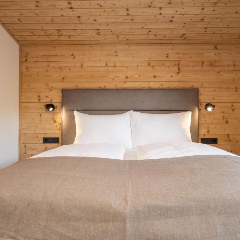 Hofers Herzstück - Dreibettzimmer - 5