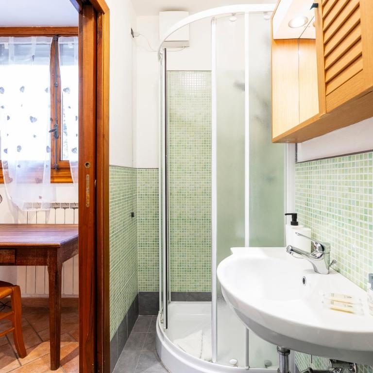 Servi Ground Floor - Two-Bedroom Apartment - 18