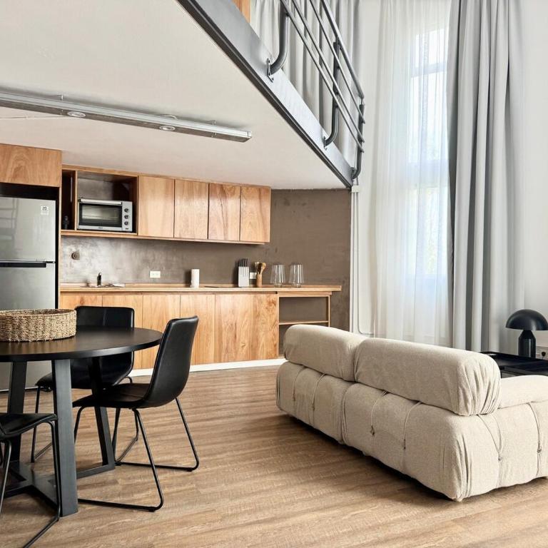 Huge duplex in Silos de Dorrego - Apartamento de 1 dormitorio - 1