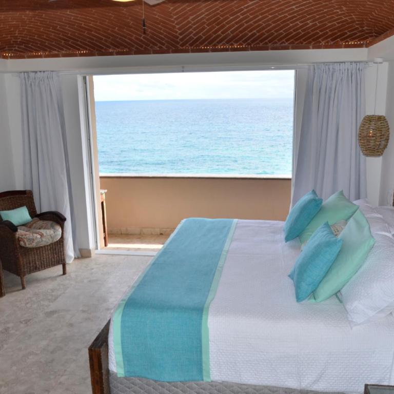 Isla Serena - Two-Bedroom Deluxe Apartment with Balcony - 11