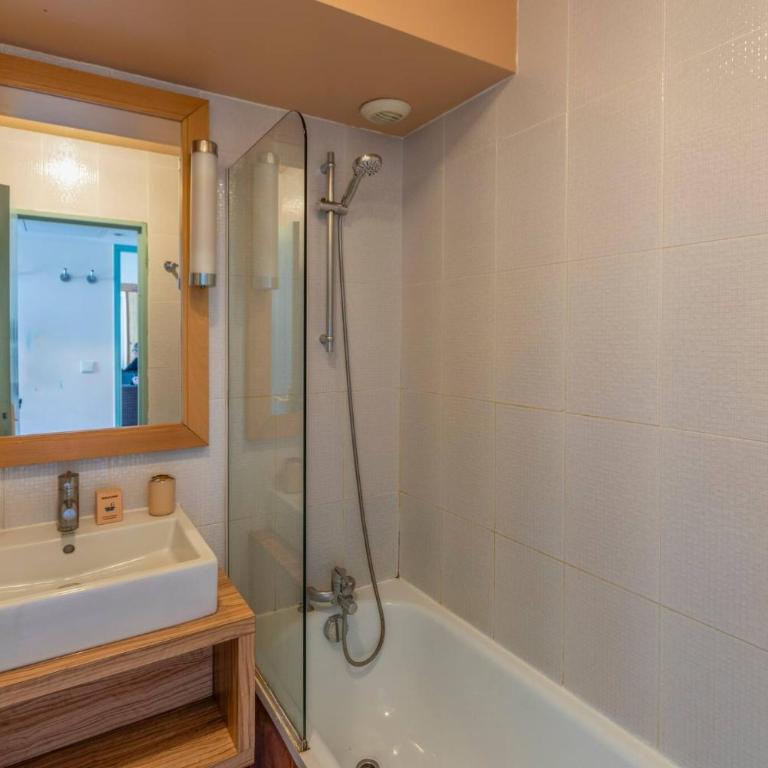 MISTRAL-Rare 6 pers, parking, wifi, ,clim, piscines - Apartment mit Poolblick - 13