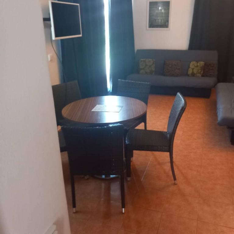 MISTRAL-Rare 6 pers, parking, wifi, ,clim, piscines - Apartment mit Poolblick - 12