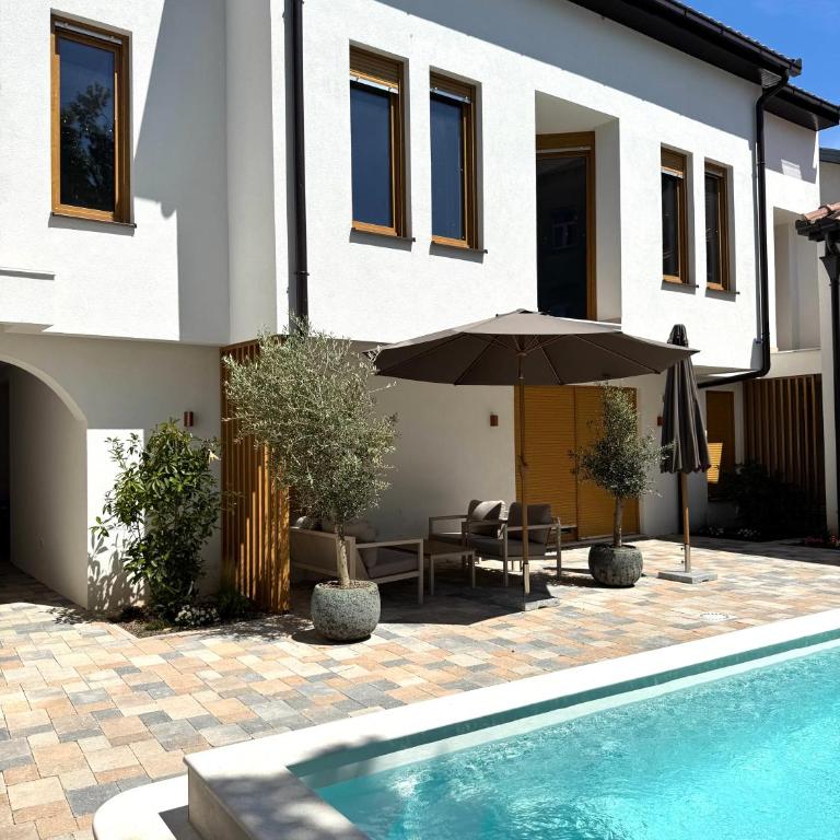 Villa Sevdah - apartments in the city centre, with pool and free parking - One-Bedroom Apartment with Pool View - 1