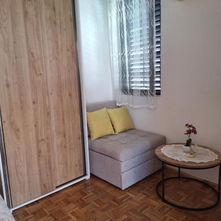 Apartments Kuc - Studio s King-sajz Krevetom i Sofom na Izvlačenje - 7
