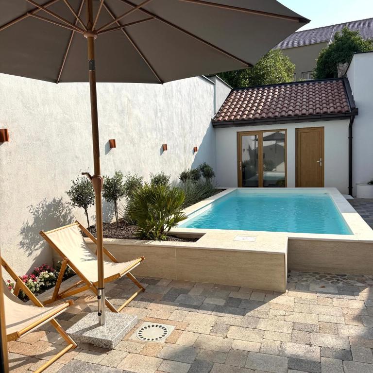 Villa Sevdah - apartments in the city centre, with pool and free parking - One-Bedroom Apartment with Pool View - 9