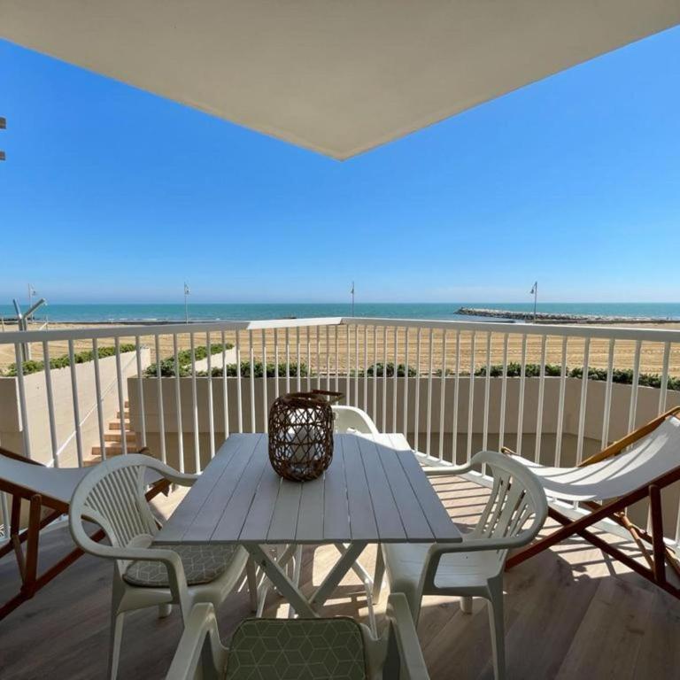 Stunning seafront apartment - Appartamento - 1