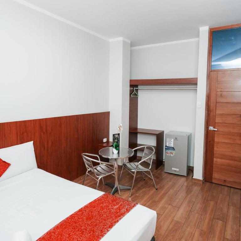 HOTEL LA PALMERA DE ORO - Deluxe Queen Room - 1