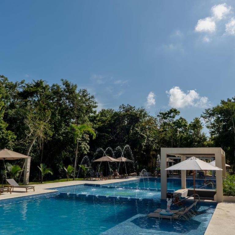 2 pools,long stays,peaceful complex,relax,WiFi,remote work,8mins drive to beach,casa Yellowstone - Apartment with Balcony - 42