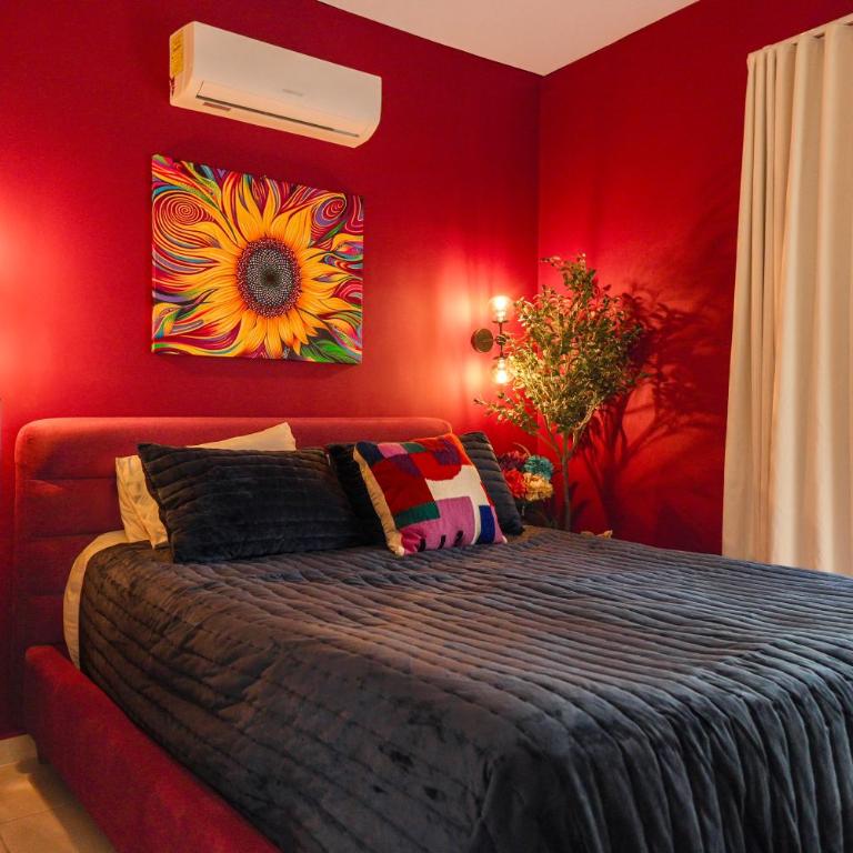 2 pools,long stays,peaceful complex,relax,WiFi,remote work,8mins drive to beach,casa Yellowstone - Apartment with Balcony - 6