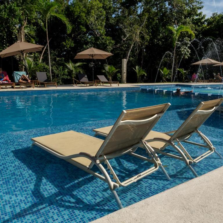 2 pools,long stays,peaceful complex,relax,WiFi,remote work,8mins drive to beach,casa Yellowstone - Apartment with Balcony - 31