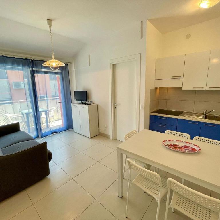 Functional flat in a residential area - Appartamento - 2