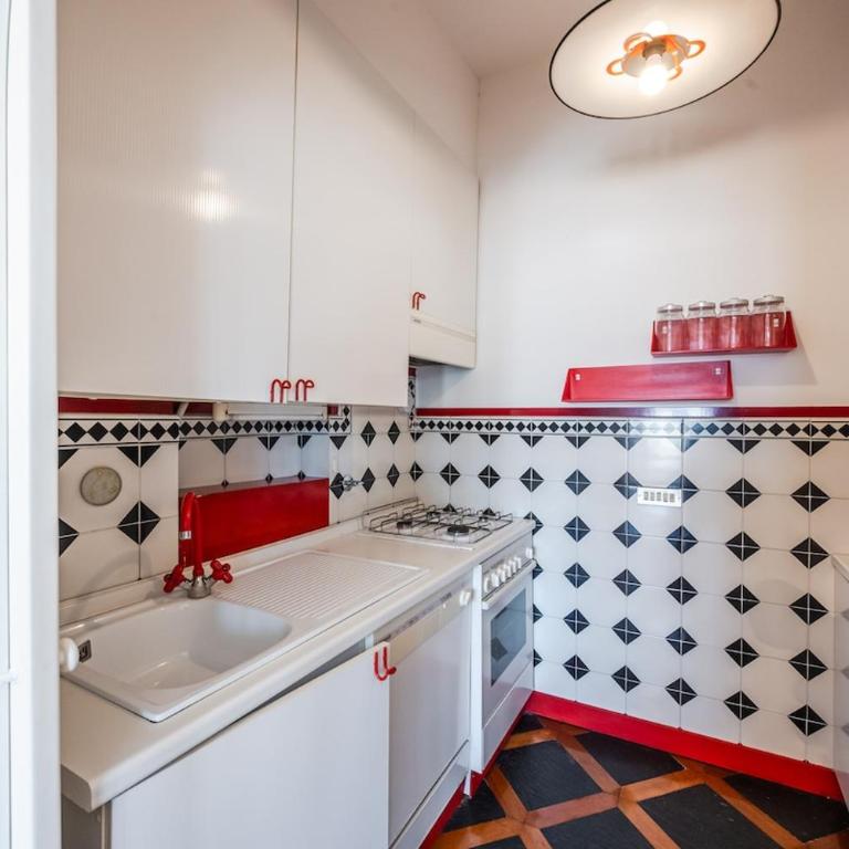Sea View Home - Steps to Sea - AC - WiFi - Center - Appartamento con 3 Camere da Letto - 60
