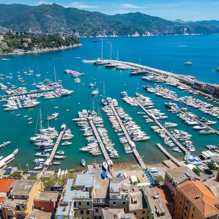 Sea View Home - Steps to Sea - AC - WiFi - Center - Appartamento con 3 Camere da Letto - 63