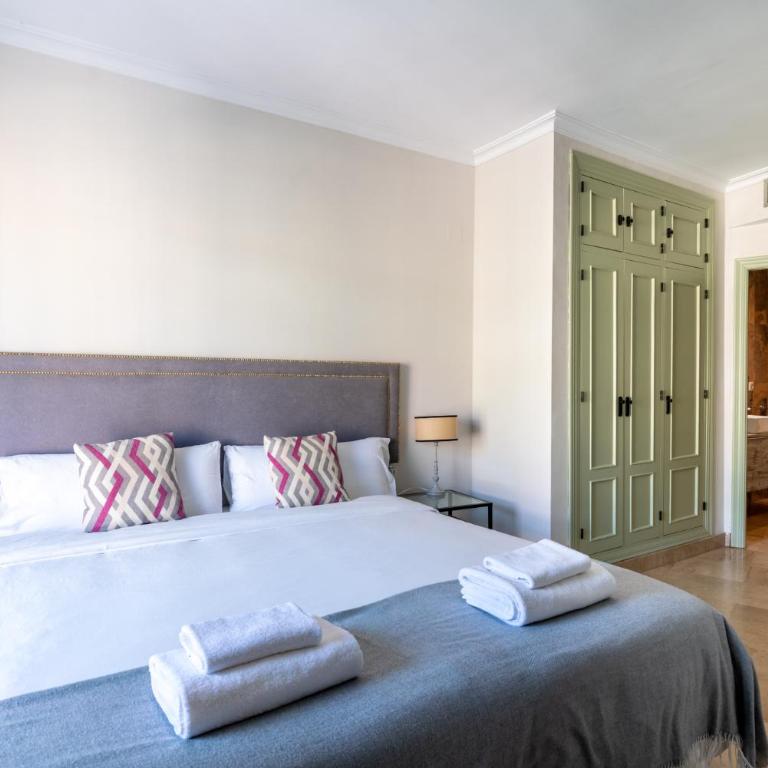 Amador Apartamento Familiar Centro PARKING Amador de los Rios - Apartamento - 17