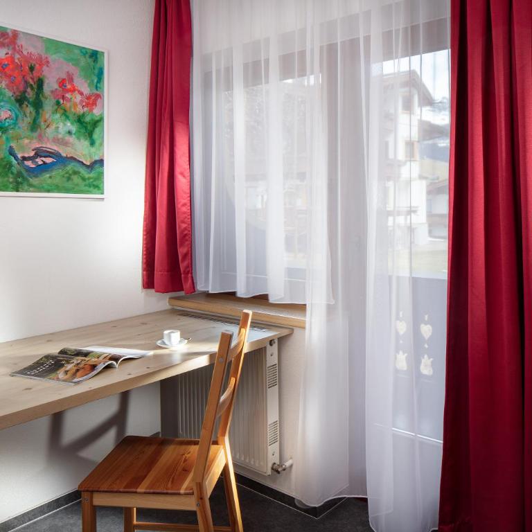 Hotel Höhlenstein - Deluxe Apartment - 4