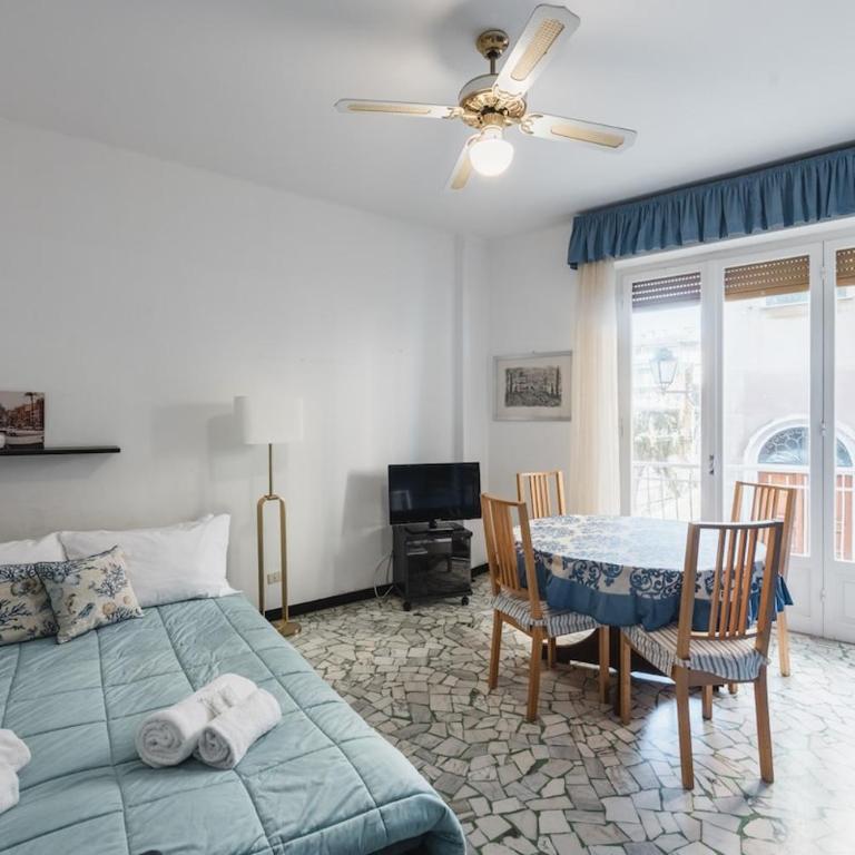 Charming Loft - Central - Steps to the Beach - AC - Appartamento con 1 Camera da Letto - 64