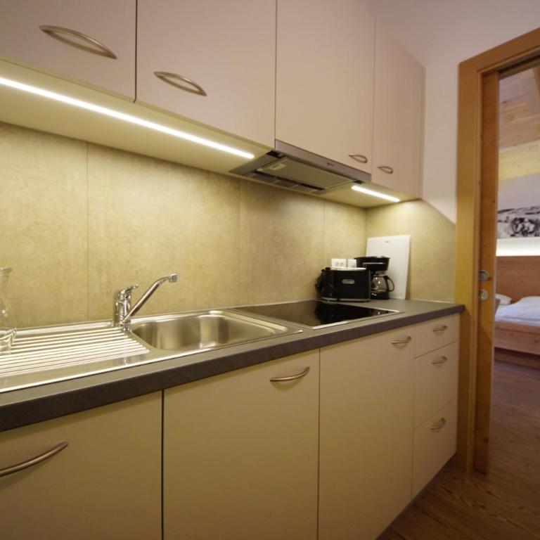 Apartments. Ambria - Studio avec Balcon - 7