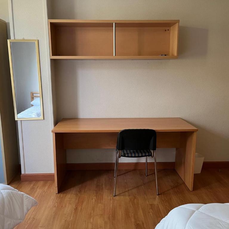 mikasita Pamplona Centro - student housing & coliving - Small Twin Room - 3
