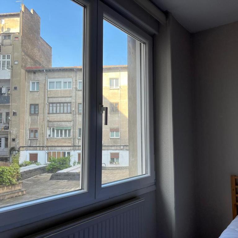 mikasita Pamplona Centro - student housing & coliving - Twin Room with Shared Bathroom - 9