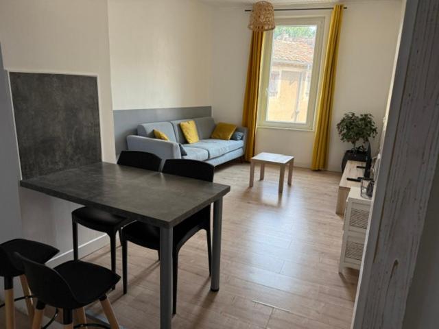 Appartement centre-ville Narbonne 5 personnes, climatisé, 2 chambres - Apartamento de 2 dormitorios - 14