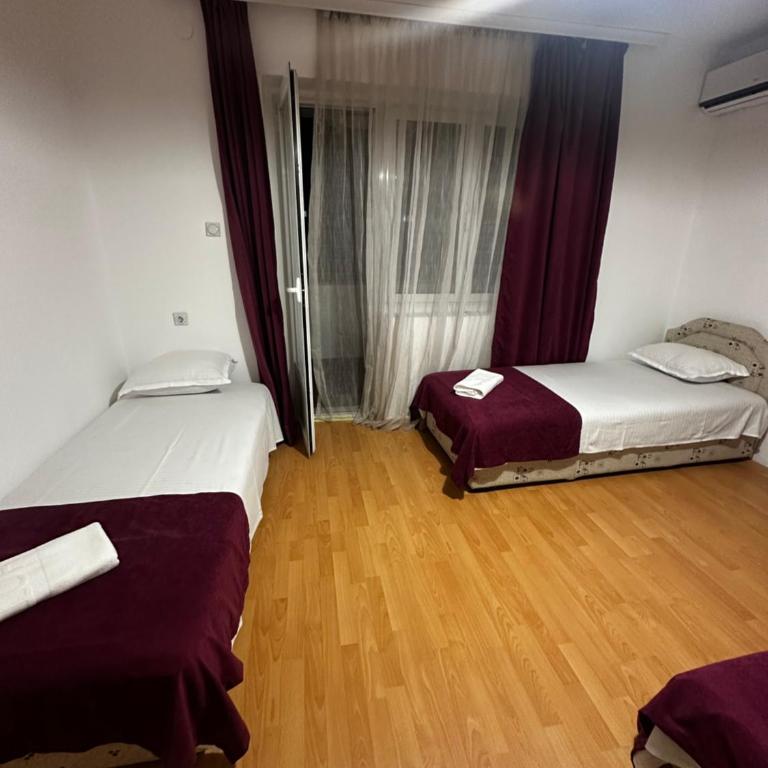 Sara s Apartments - Deluks Dvokrevetna Soba sa Bračnim Krevetom - 10