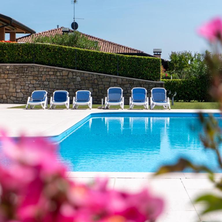 Ausblick Lazise Gardasee - Ferienhaus mit Seeblick, Infinity Pool, Garten und Garage - Casa con 2 Camere da Letto - 24