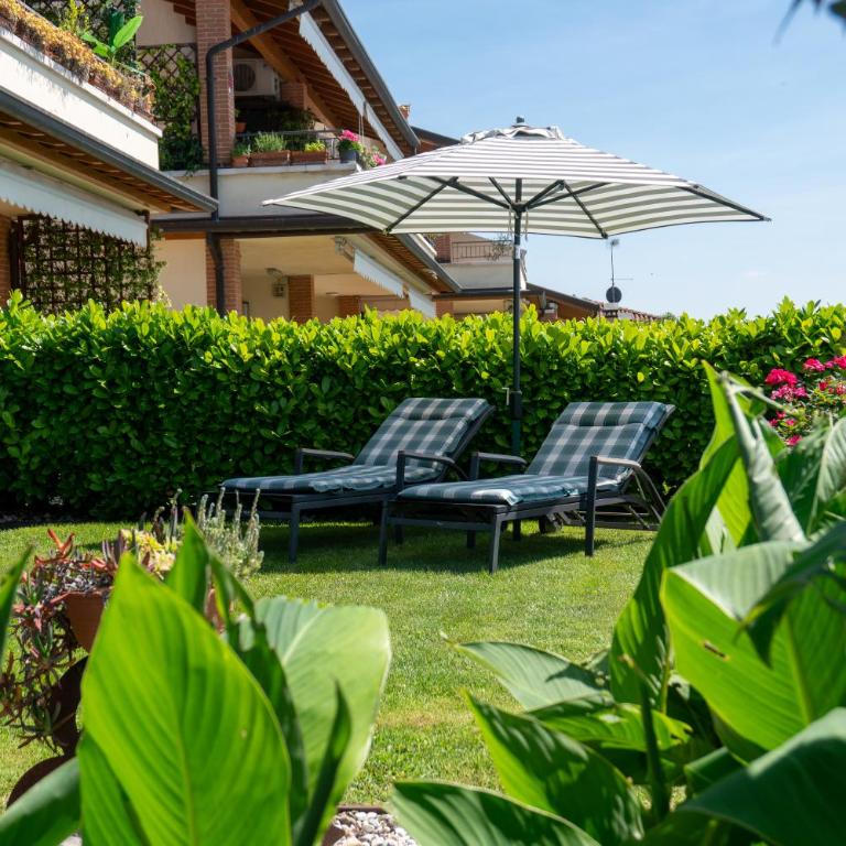Ausblick Lazise Gardasee - Ferienhaus mit Seeblick, Infinity Pool, Garten und Garage - Casa con 2 Camere da Letto - 93