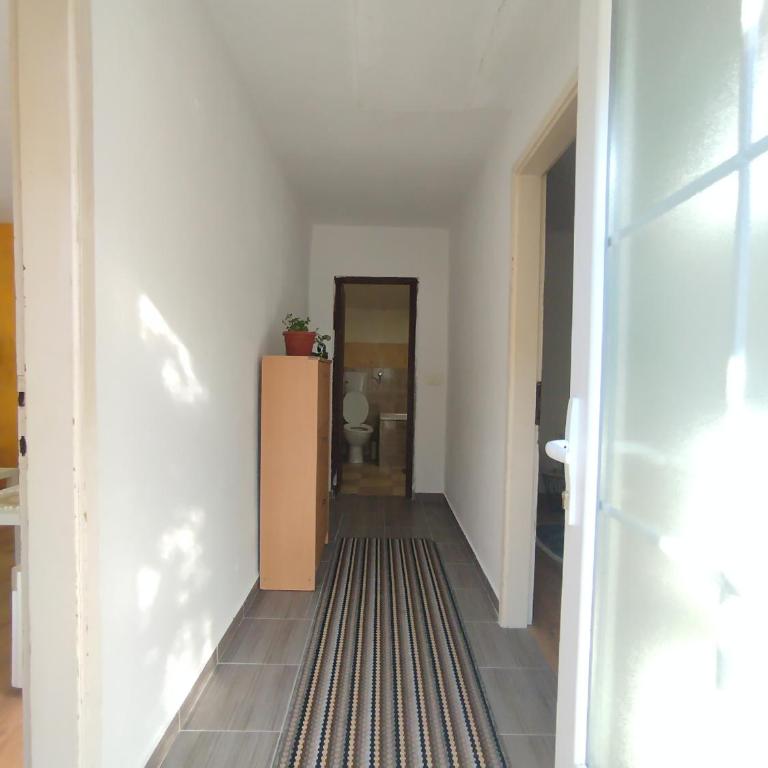 Olive House - One-Bedroom House - 8