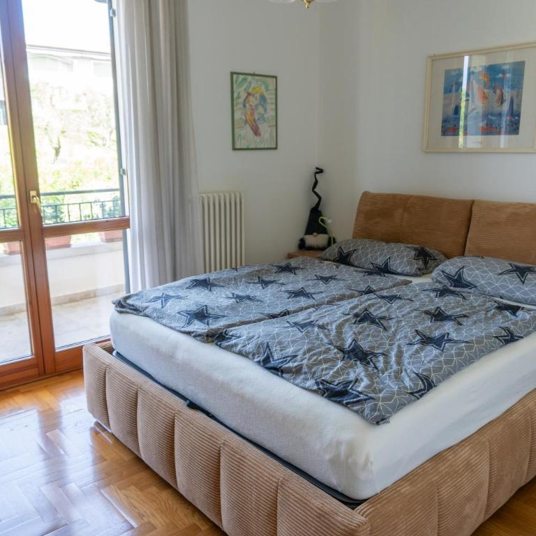 Ausblick Lazise Gardasee - Ferienhaus mit Seeblick, Infinity Pool, Garten und Garage - Casa con 2 Camere da Letto - 7