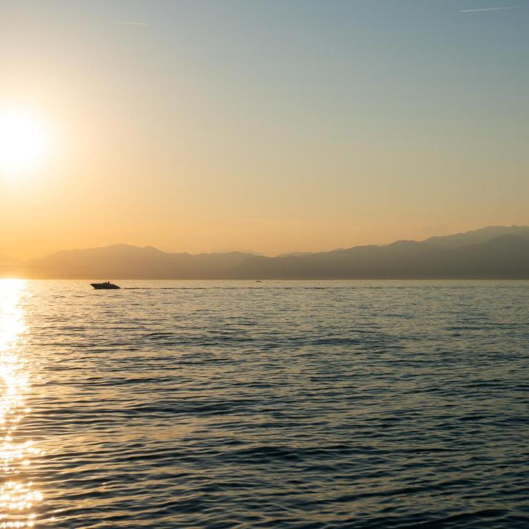 Ausblick Lazise Gardasee - Ferienhaus mit Seeblick, Infinity Pool, Garten und Garage - Casa con 2 Camere da Letto - 57
