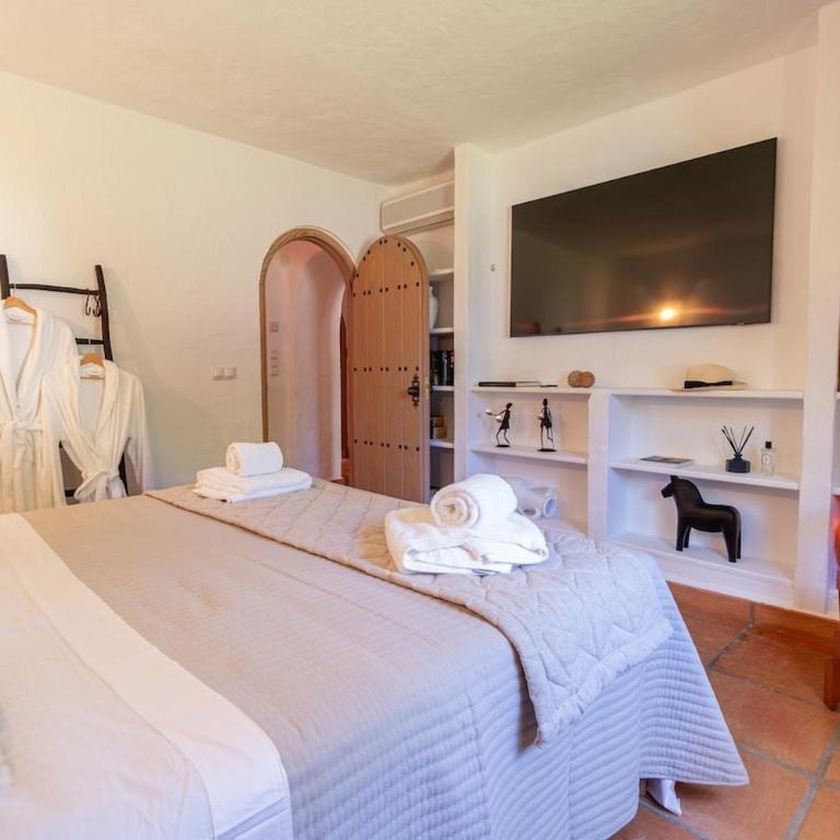 LYX HOMES Villa in Mijas with private heated pool - Villa - 51