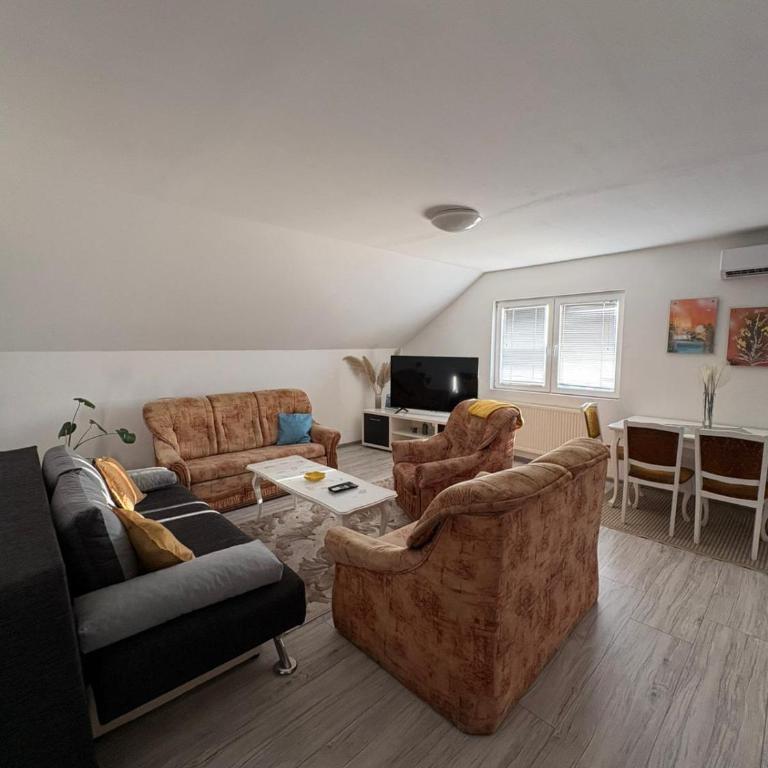 Apartman Salus - Apartman sa 2 Spavaće Sobe - 1