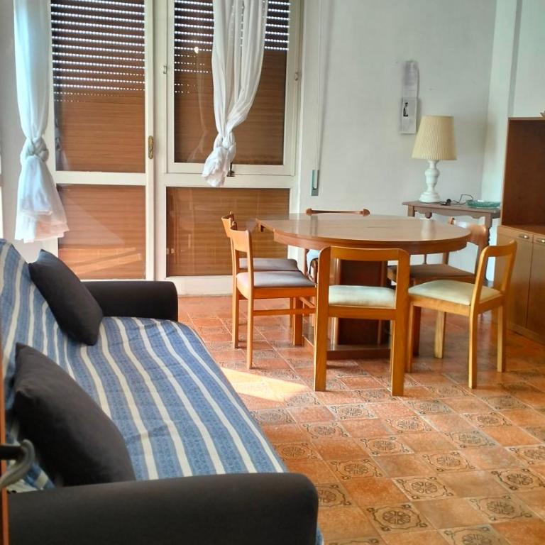 La Regina 12 - One-Bedroom Apartment - 2