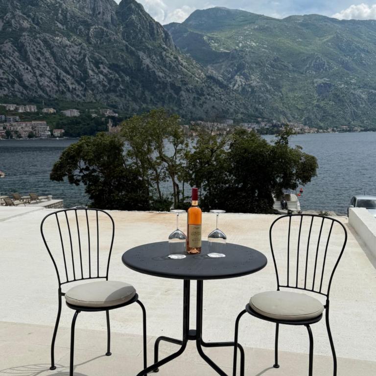 Seafront apartment - One-Bedroom Apartment - 18