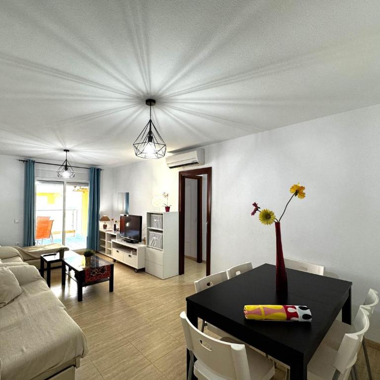 Premium Apartment in Roquetas de Mar - Three-Bedroom Apartment - 8