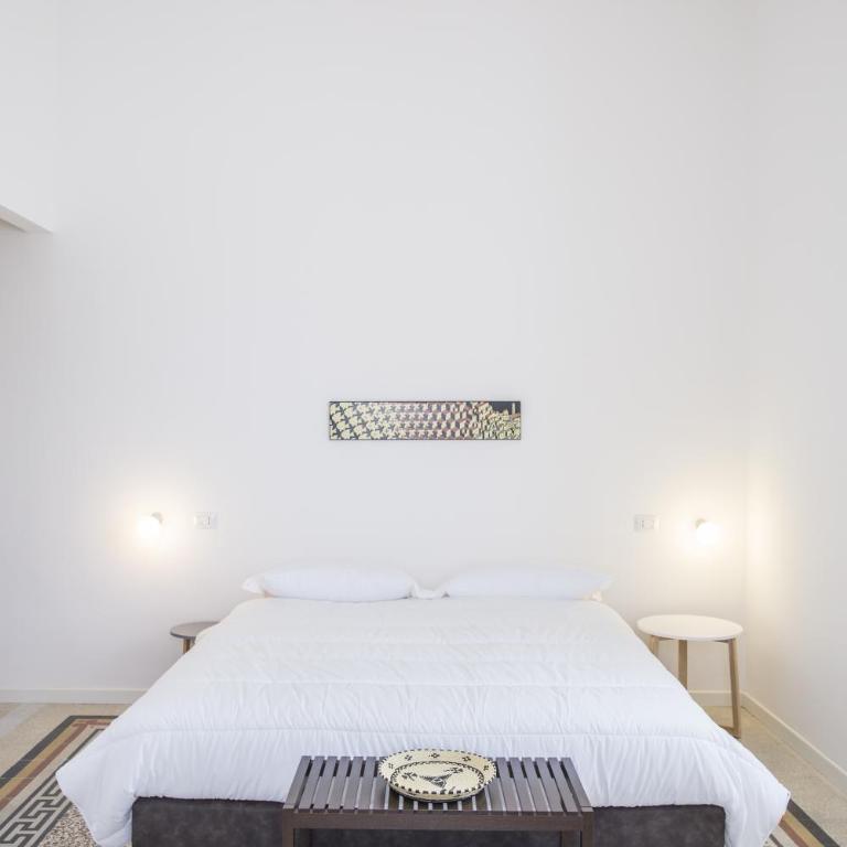 B&B Angioy 18 - Superior Double Room - 2