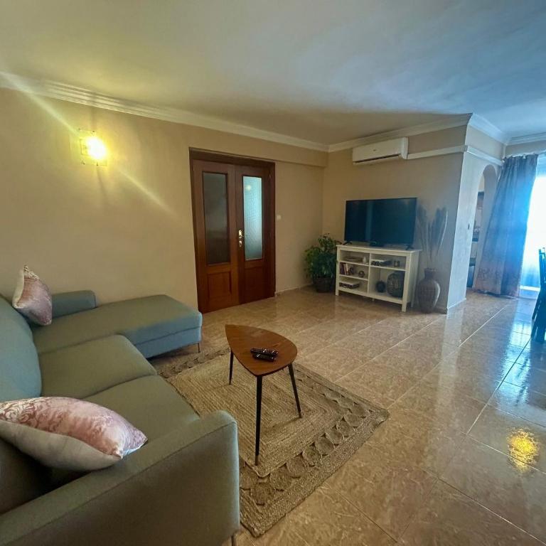 Cozy 2 Bedroom Apartment in Torremolinos Centre - Apartamento de 2 dormitorios - 19