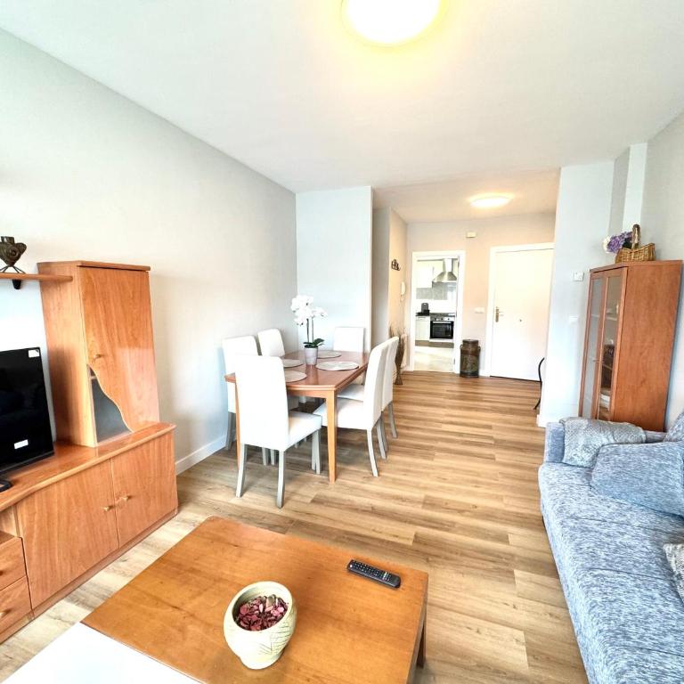 Mencía Vilagarcía - Three-Bedroom Apartment - 5