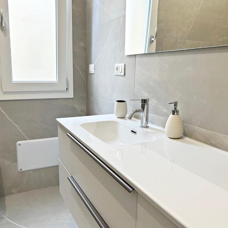 Sant'Orsola Apartment - Eleganza e Comfort a Bologna - Appartamento con 2 Camere da Letto - 6