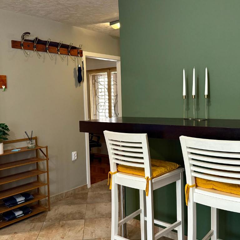 Spin Inn - Two-Bedroom House - 6